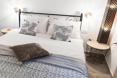 Apartments C-enter - Deluxe Studio Apartment...