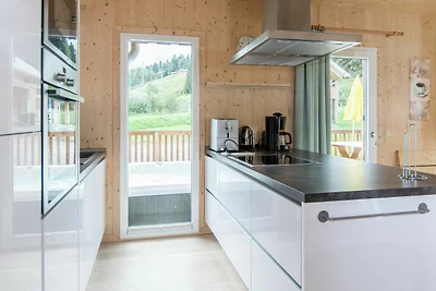 Angenehmes Chalet mit Sauna und Außenjacuzzi