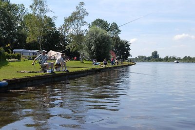 Freist. Villa mit Geschirrspüler 21 km von Le...