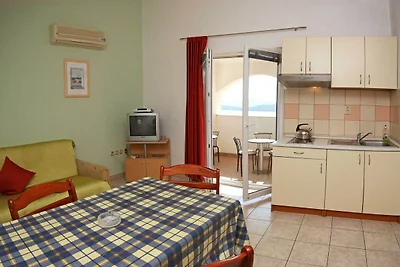 Apartments & Rooms Villa Petra - Superior One...