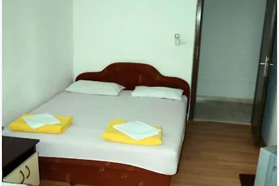 Apartments Roza - One bedroom apartment with ...