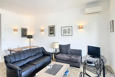 Apartment an der La Croisette mit Meerblick