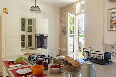 Spaziosa casa vacanze con piscina privata
