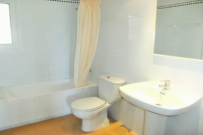 Apartment in Estartit with marina views