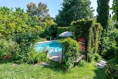 Nobles Ferienhaus in Vence mit privatem Pool