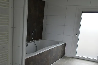 Ferienhaus mit Gaskamin & Bad