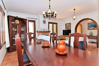 Haus in Buger mit privatem Pool und Garten