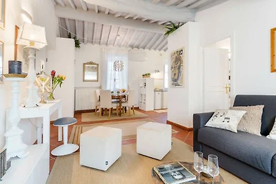 Penthouse-Apartment mit privatem Garten