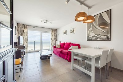 Schönes Appartement an der Strandpromenade