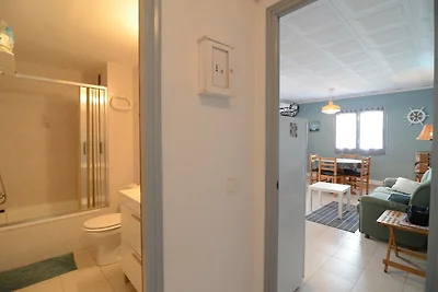 Apartment for four people with pool