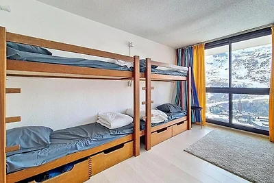 Geräumiges Apartment · Direkter Zugang zur Sk...