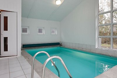 Elite-Ferienhaus mit Swimmingpool in Lokken...