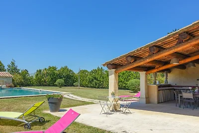 Isle sur la Sorgue mit Pool