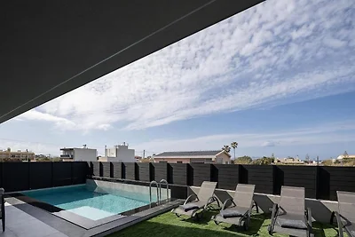 Villa mit Meerblick, Pool und Grill für 8...