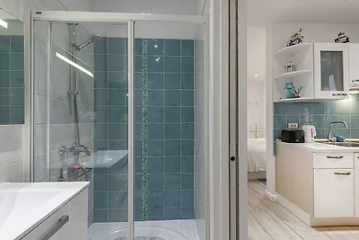 L & L Old Town Apartments - Studio Apartment ...