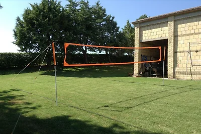 Spaziosa country house con piscina