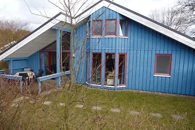 Cottage sul prato sul lago