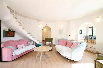 Huis met grote tuin en privézwembad