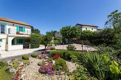Antica mit Pool