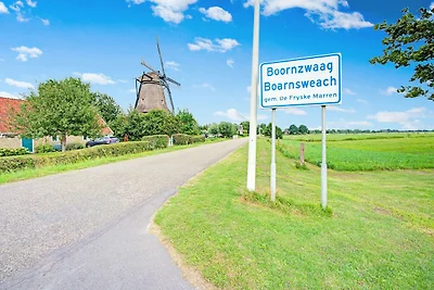 Haus in Boornzwaag mit eigenem Steg