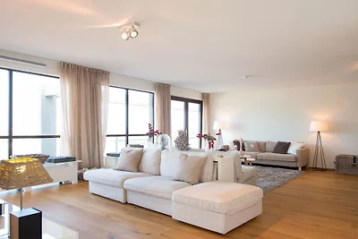 Ruim modern appartement in Scheveningen