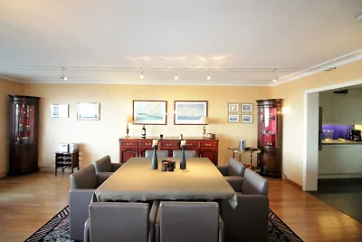 Geräumige Wohnung mit frontalem Meerblick