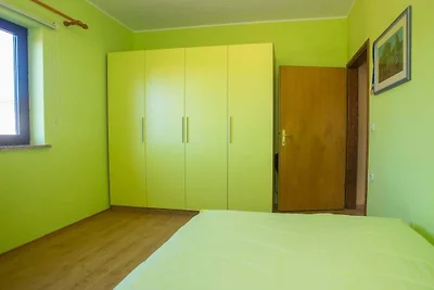 Dvori z basenem