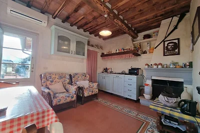 Wohnung in Orbicciano mit Pool