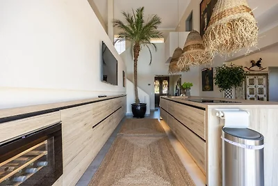 Schöne Villa in Budens mit Pool