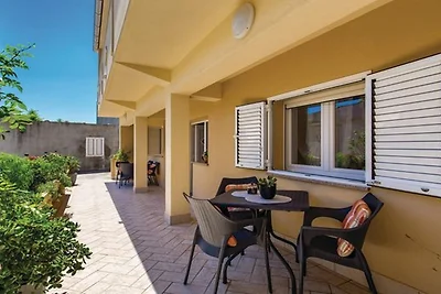 Charming One Bedroom Apartment Povljana - One...