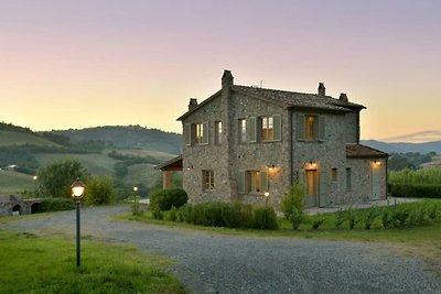 Wunderschönes Landhaus aus Stein