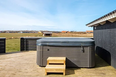 10 person holiday home in Harboøre