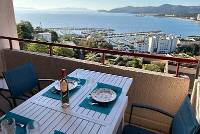 Appartement in Le Lavandou met zeezicht