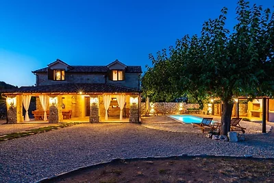 Rustikale Villa mit Pool der Nähe des...