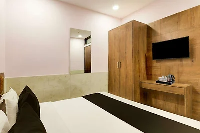 Super Hotel O Alipur Narela