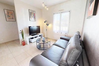 Villa in Saint-Gilles mit privatem Pool