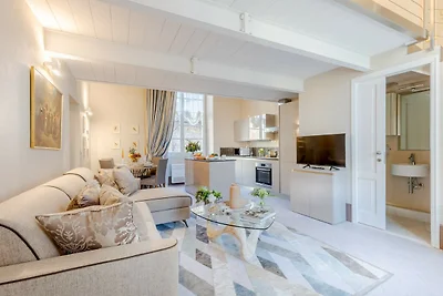 Appartement aan het plein Piazza San Michele
