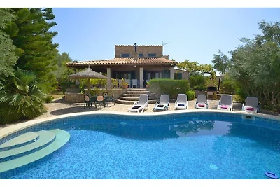 Herrenhaus mit privatem Pool