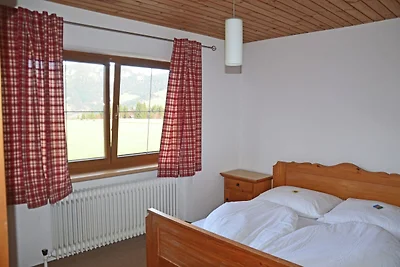 Schöne Wohnung auf einem Bauernhof im Grünen
