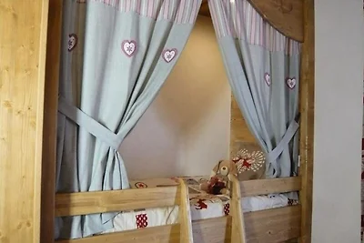 Ferienhaus in Vanoise mit Sauna und Pool