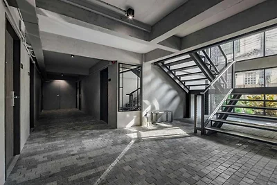 Executive Suite Chic | Bangkok City