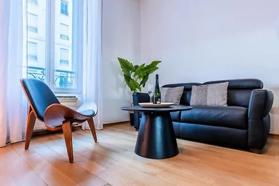 Luxuriöses 3-Zimmer-Apartment, 200 m von den ...