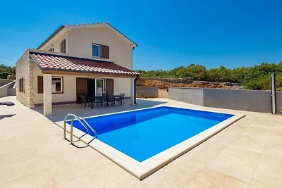 Villa in Vrbnik mit Schwimmbecken