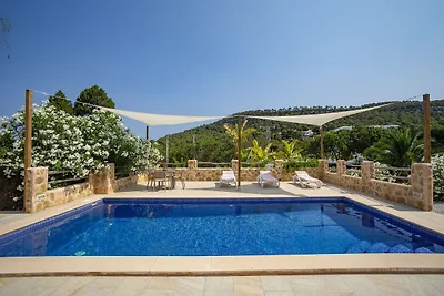 Rustige villa in Cala Vadella met zwembad