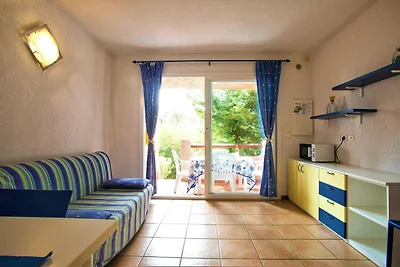 Wohnung in Pinarellu mit Strand und Pool