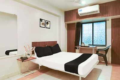 Super Hotel O Jadhav Nagar