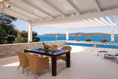 Seafront Six Bedroom Modern Villa with Pool...