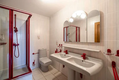 Geräumiges Ferienhaus in Gouvy mit Garten