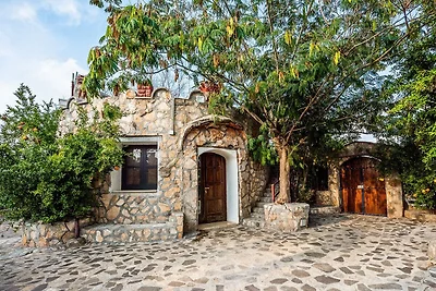 Villa con piscina privata e aria condizionata