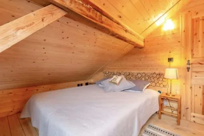 Üppiges Apartment mit Terrassenblick